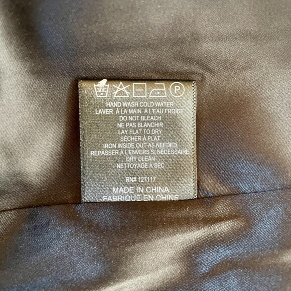 NWT Belle by Badgley Mischka Floral Embroidered Mermaid V-Neck Long Sleeve Gown - Picture 6 of 12